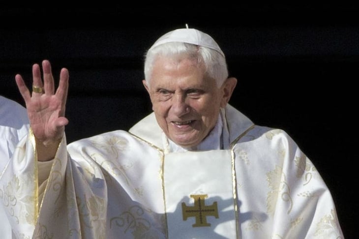 El papa Benedicto XVI  es denunciado por encubrir en un caso de abuso sexual