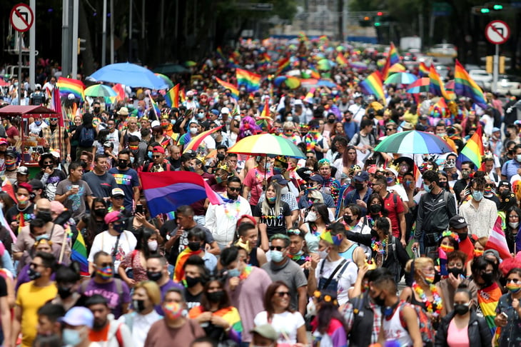 Miles de sonorenses participaron en la marcha por el orgullo LGBTQ+ 2022