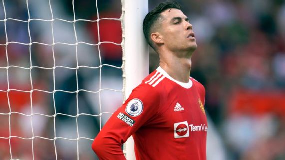 Fuentes: Manchester United informó a Cristiano Ronaldo que no está disponible para un traspaso