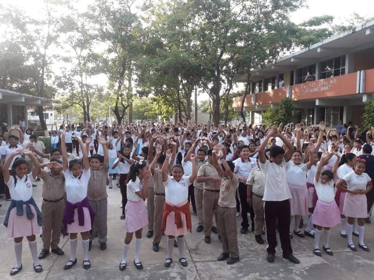 Obreros de la 147 de Monclova solicitan el medio ahorro para cubrir gastos de escuela