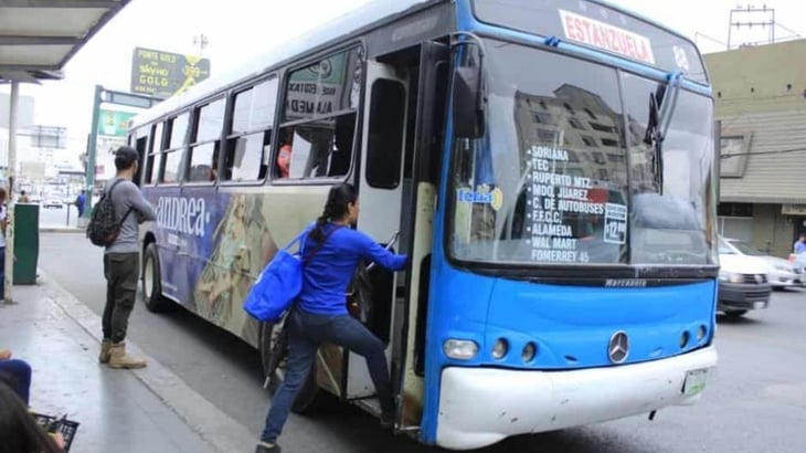 Violan tarifas de transporte urbano en Monterrey