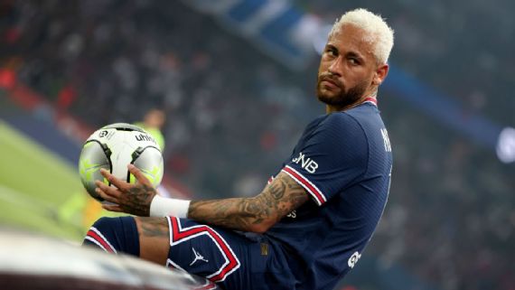 Neymar llegó a Paris Saint-Germain mediante una transferencia récord