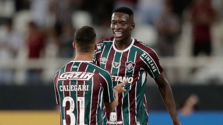El brasileño Luiz Henrique se compromete con el Betis hasta junio de 2028