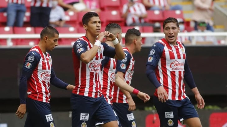 Chivas debuta con empate sin goles ante FC Juárez