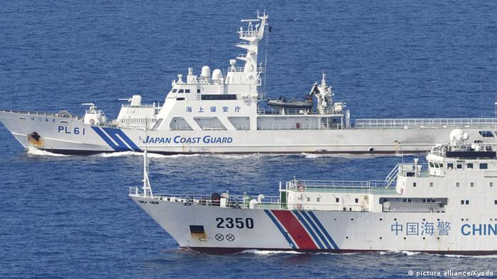 Japón tilda de 'lamentable' una nueva incursión de naves chinas en sus aguas