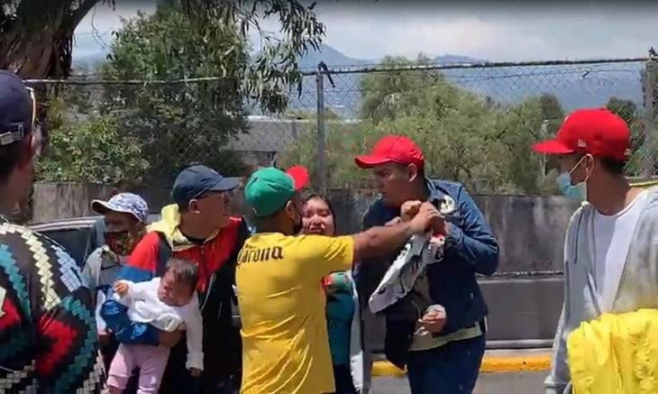 Aficionados del América desatan pelea afuera del Estadio Azteca