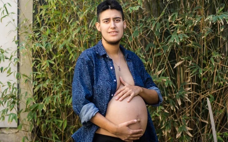 Viral: Joven trans está embarazado de mellizos 