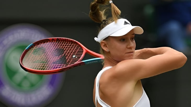 Rybakina barrió a Halep y definirá el título en Wimbledon