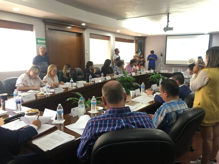 Sesión de cabildo en Monclova aprueba reglamento de salud y económico