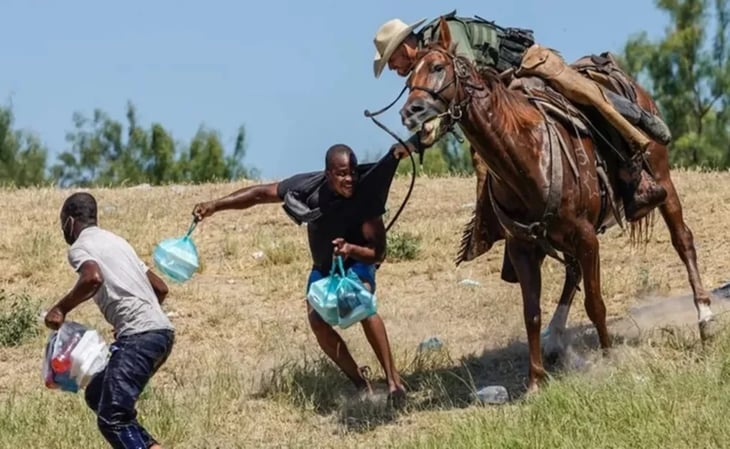 Medidas contra agentes que enfrentaron a caballo a migrantes