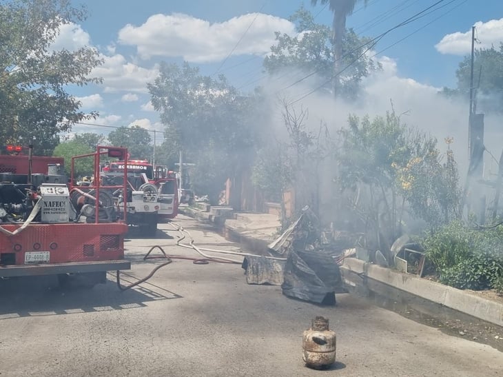 Incendio reduce a cenizas un humilde domicilio en Piedras Negras