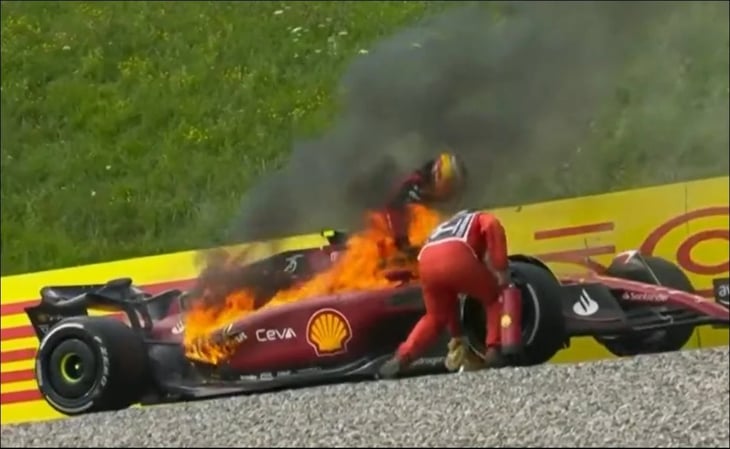 Se incendia el Ferrari de Carlos Sainz