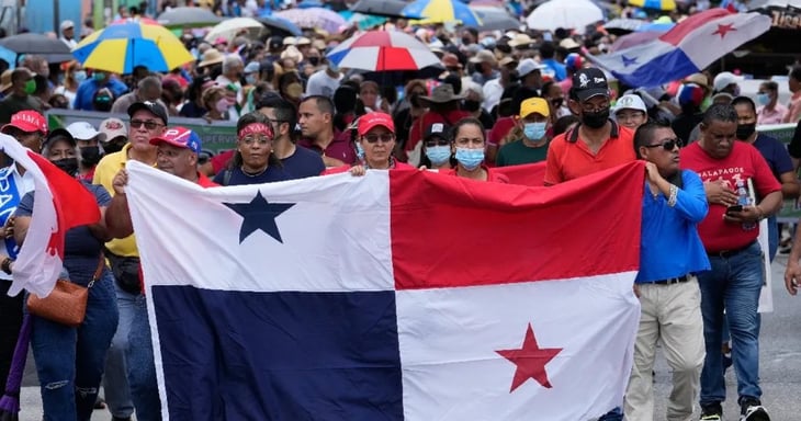 En medio de protestas rechazan anuncio de despidos en el Gobierno de Panamá