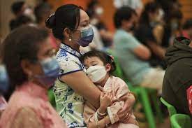 China suma 98 nuevos casos de covid, 57 por contagio local