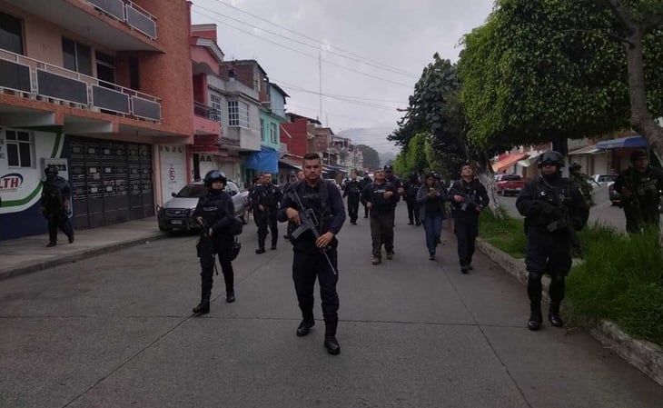 Toman control de seguridad en Nuevo San Juan Parangarícutiro