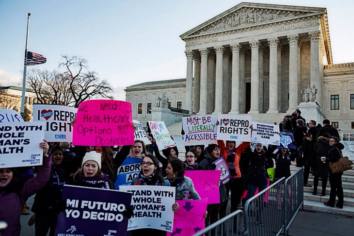 Texas impugna ley de EU que obliga a realizar abortos vitales