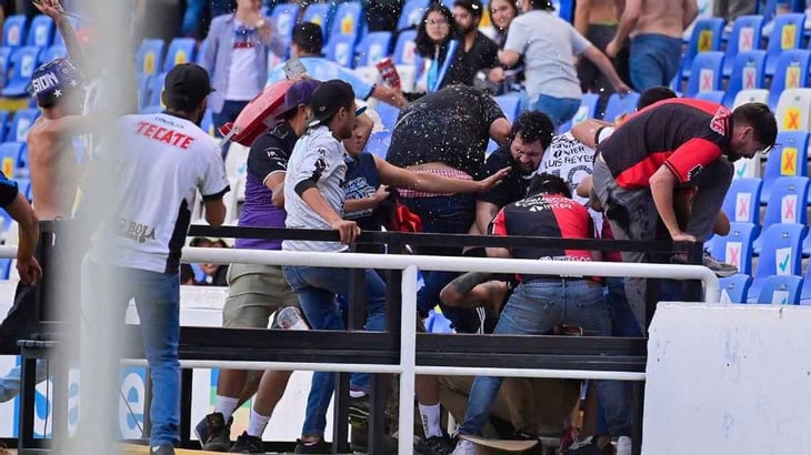 Liberan a 13 de los detenidos por la gresca en el Corregidora; no podrán asistir a estadios por tres años