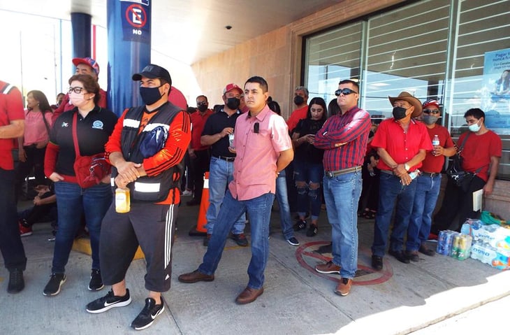 Paran empleados de Telmex por violaciones contractuales