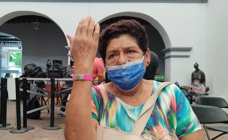 Entregan brazaletes a personas con problemas de memoria en Cuernavaca