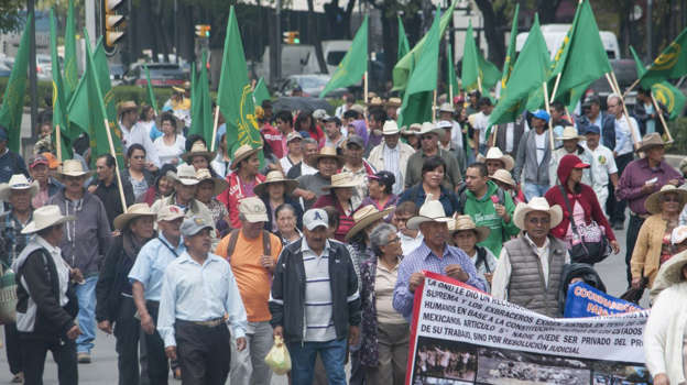 Protesta de maestros termina con detenciones en Tabasco