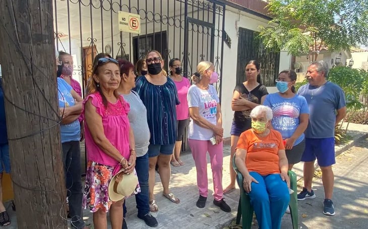 'Agua de pipas nos irrita la piel'; vecinos de Guadalupe N.L. piden restablecer servicio en sus casas 