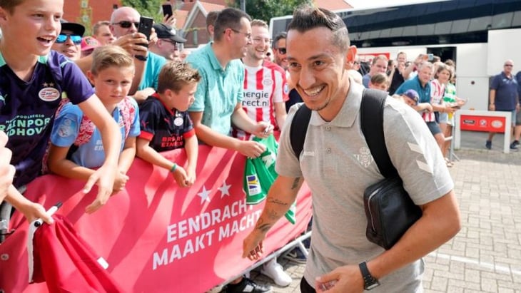 La emotiva visita de Andrés Guardado al campo del PSV