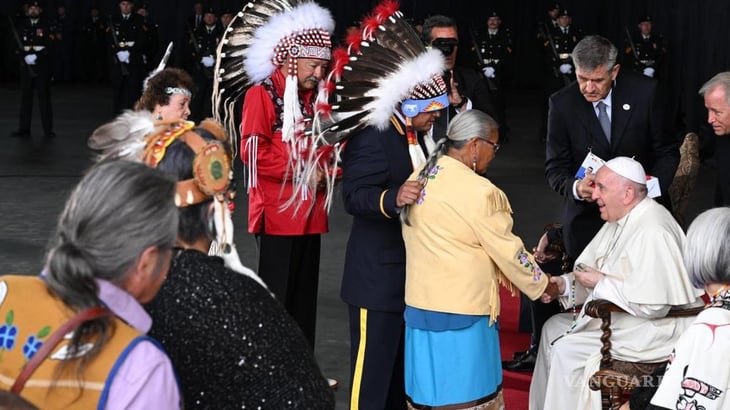 El Papa llega a Canadá y se disculpa con comunidad indígena