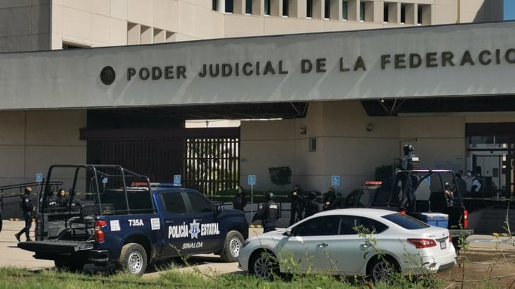 Desalojan juzgados federales en Culiacán por supuesta amenaza de bomba 