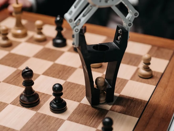 Viral: Robot fractura el dedo a un niño en un torneo de ajedrez