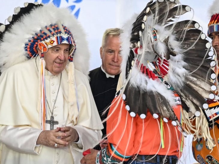 El Papa Francisco pide perdón a indígenas en Canadá por abusos de iglesia 