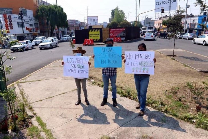 Protestan contra la tala de árboles en Edomex