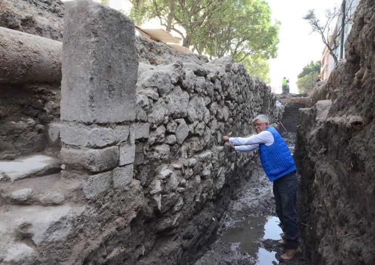 Encuentran muro novohispano de 20 metros de longitud en La Lagunilla
