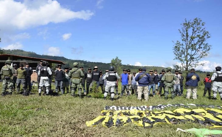 Detienen a 37 integrantes de 'Los Correa' en Michoacán