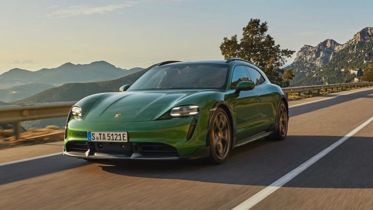 Porsche asegura que puede hacer más dinero con autos eléctricos que con autos a gasolina