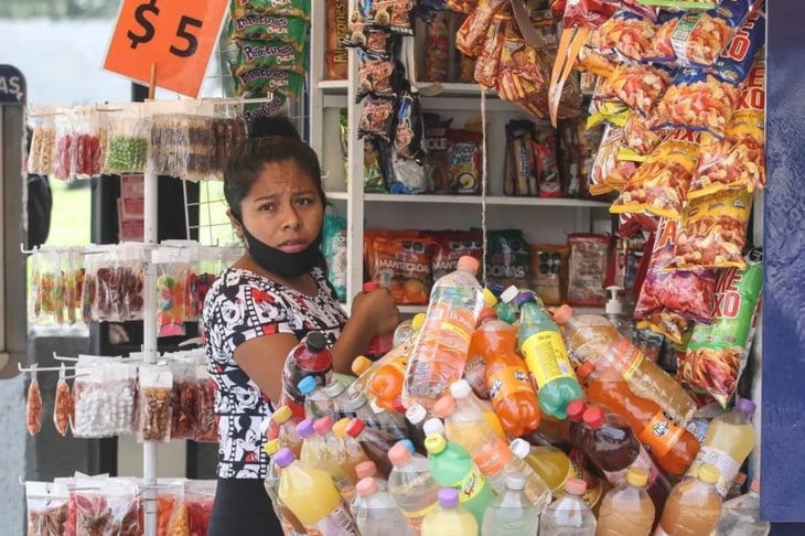 Empleos informales siguen 'fortaleciendo' economía en México