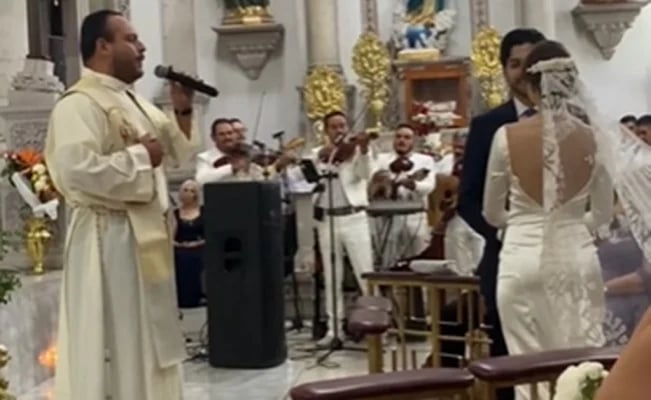 Sacerdote canta “Mi Razón de Ser” de la Banda MS en plena boda y se hace viral