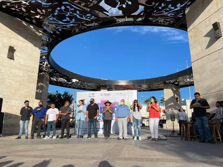 Clausura de Taller de Verano de Casa de las Artes se realizó en la Plaza de Principal de Monclova