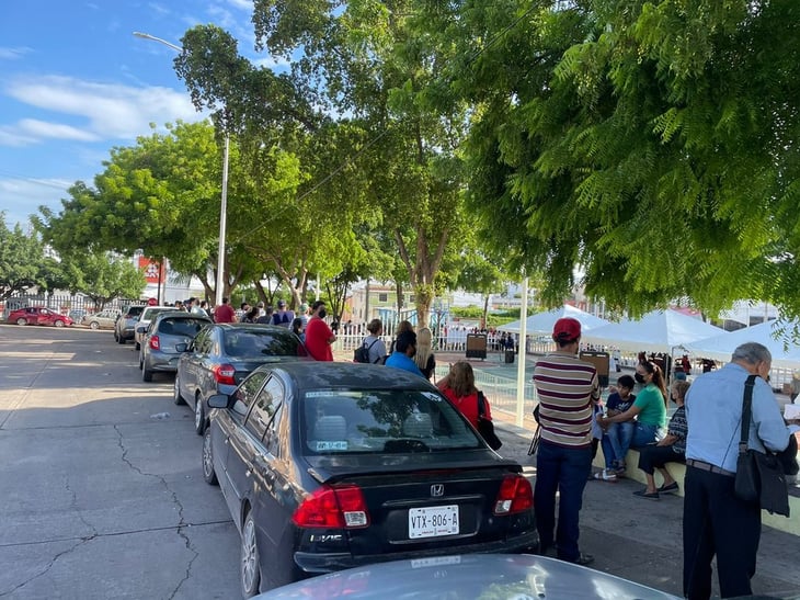 Llevan acarreados a elección de Morena en Culiacán