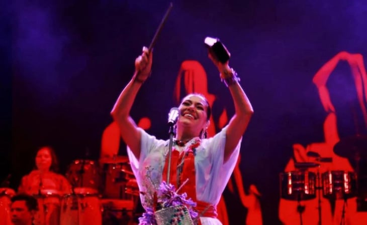 Con protesta y fiesta, vuelve Lila Downs al escenario en Oaxaca