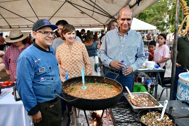 Muestra del platillo de carne con chile se realiza en  la Plaza Principal