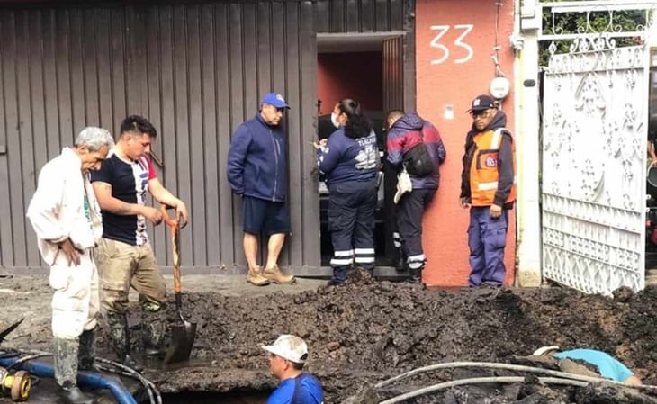 Mega fuga de agua dañó 8 viviendas en Tlalpan