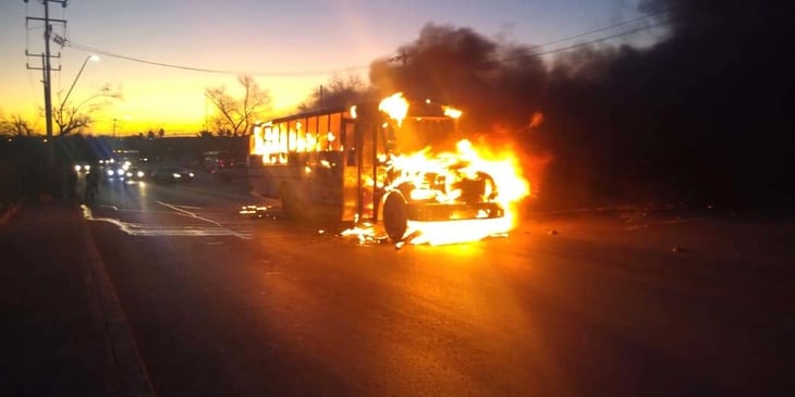 Reportan incendio de autobús de personal de maquiladora en Acuña