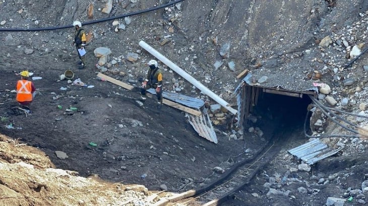 IMSS atiende a mineros rescatados de pozo de carbón de Sabinas