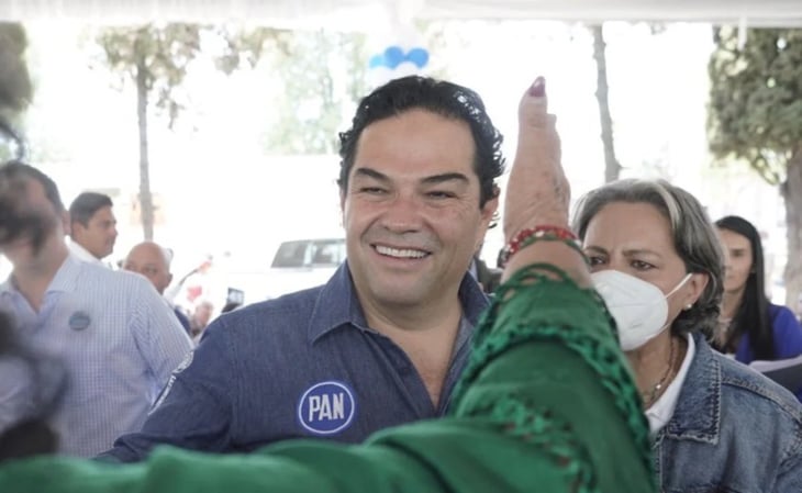 El PAN elige a Enrique Vargas como candidato contra Delfina Gómez en Edomex