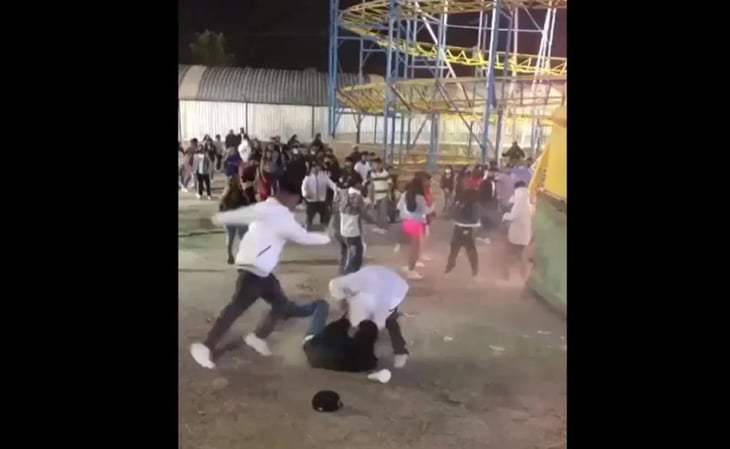 Captan pelea entre jóvenes dentro de instalaciones de la Fenapo