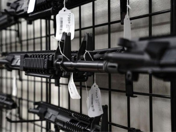Escuelas en Carolina del Norte almacenarán rifles ante potenciales tiroteos