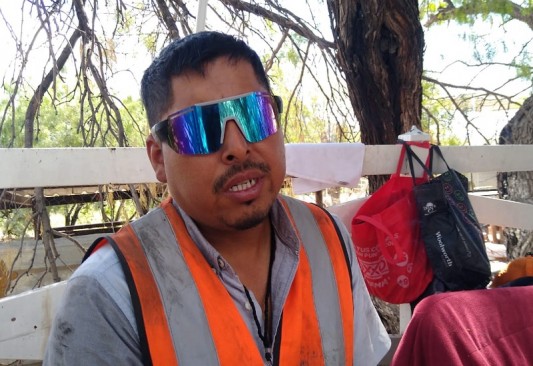 Minero voluntario: 'espero y confío en Dios que mi hermano me va a platicar qué pasó'