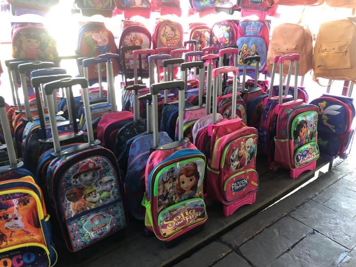 Comerciantes ofertan artículos escolares para no registrar pérdidas en Monclova