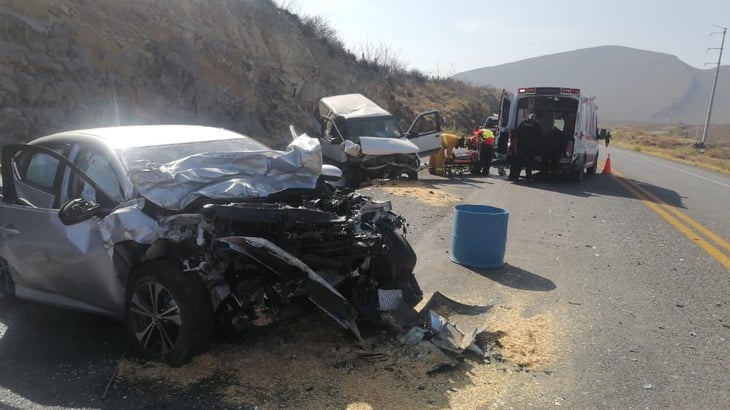 Mueren dos hombres en accidente sobre la carretera Monclova-Libramiento Santa Cruz