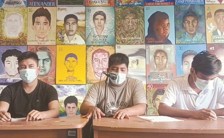 Normalistas exigen encarcelar a Peña Nieto
